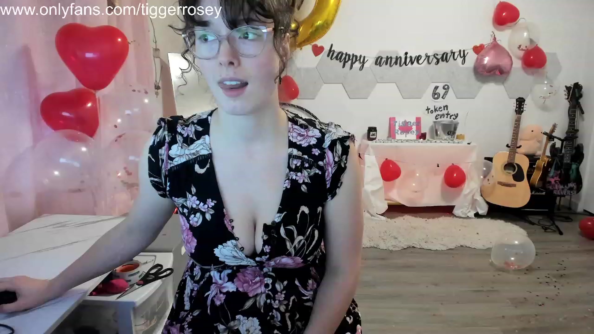 Gallery image thumbnail from TiggerRosey's myfreecams stream on, 11/05/2023, 23:39 image 11 of 20