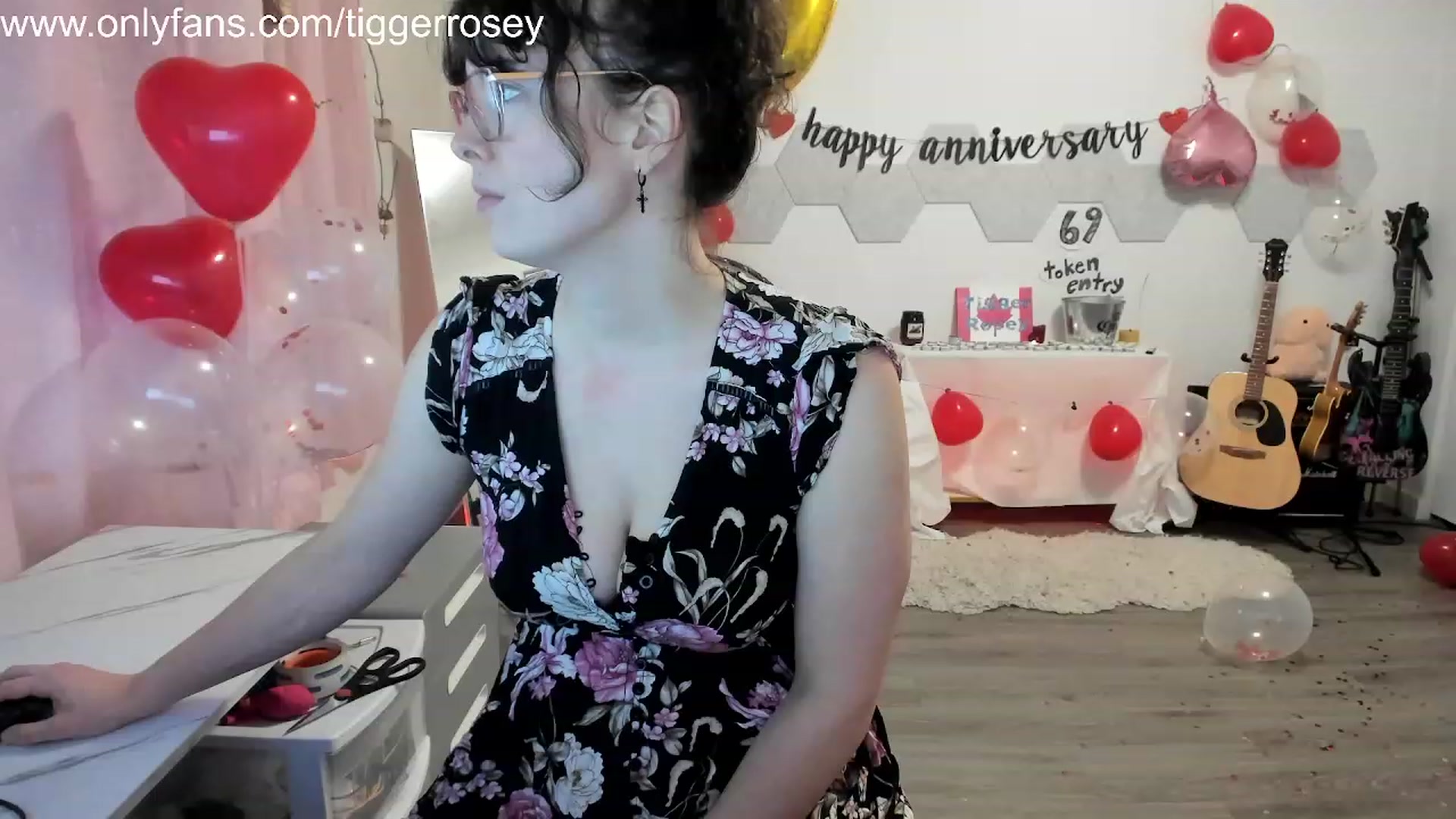 Gallery image thumbnail from TiggerRosey's myfreecams stream on, 11/05/2023, 23:39 image 18 of 20