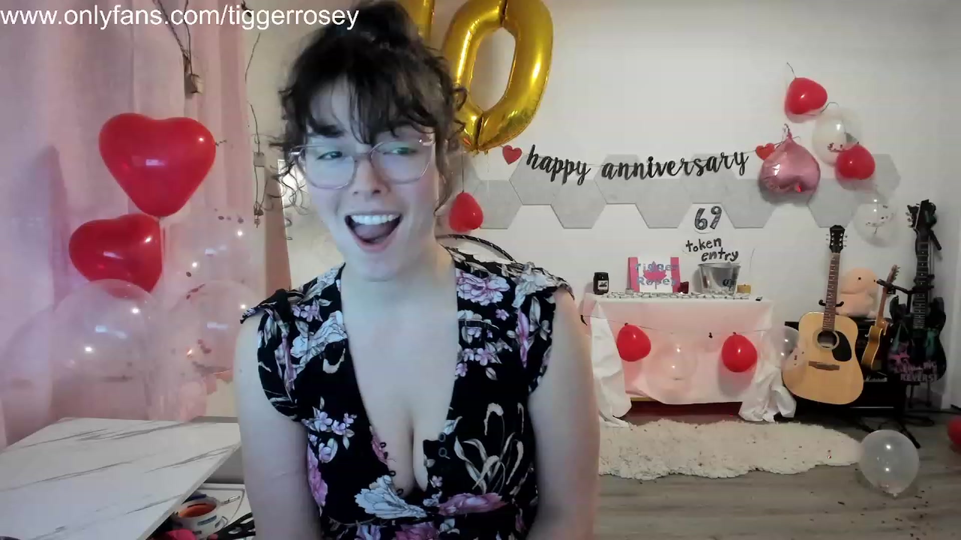Gallery image thumbnail from TiggerRosey's myfreecams stream on, 11/06/2023, 24:23 image 9 of 20