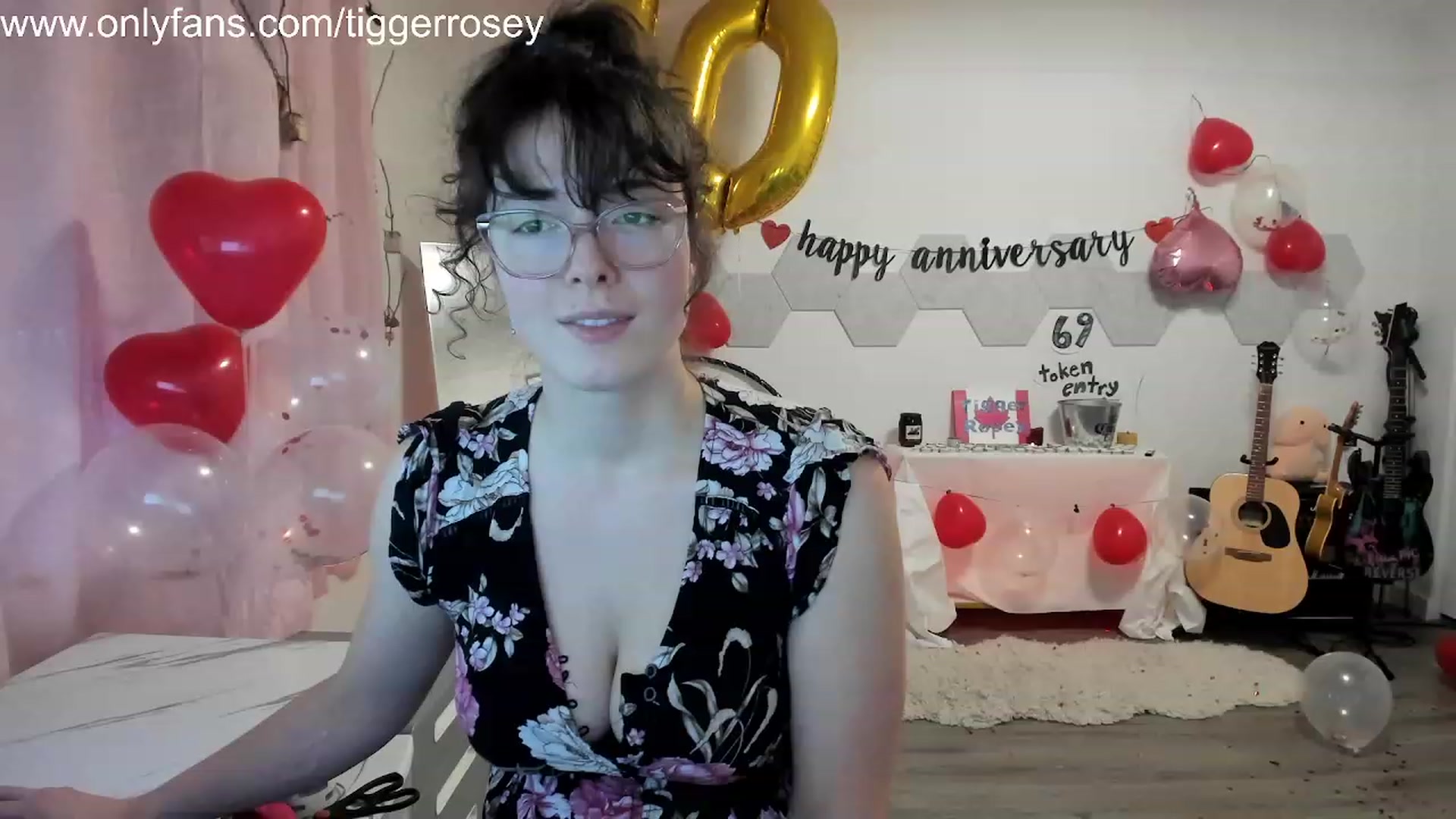 Gallery image thumbnail from TiggerRosey's myfreecams stream on, 11/06/2023, 24:23 image 10 of 20