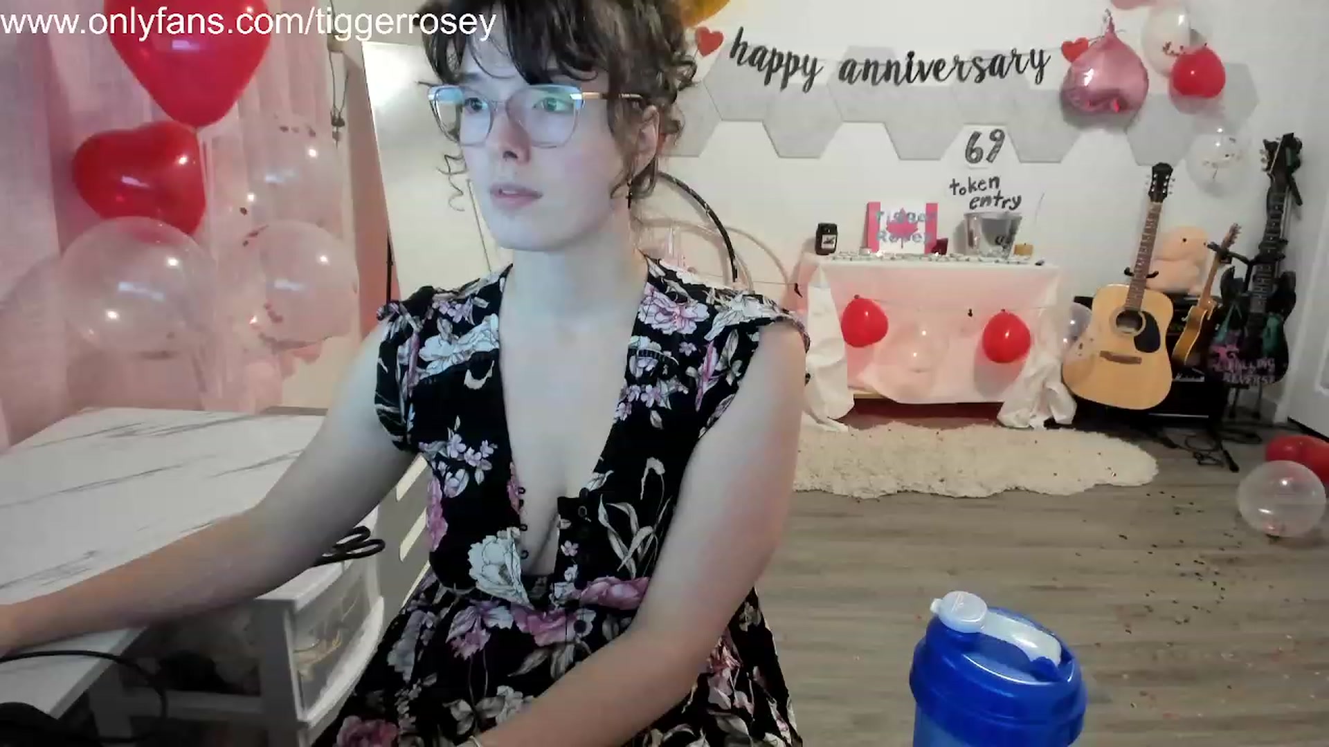 Gallery image thumbnail from TiggerRosey's myfreecams stream on, 11/06/2023, 01:19 image 5 of 20
