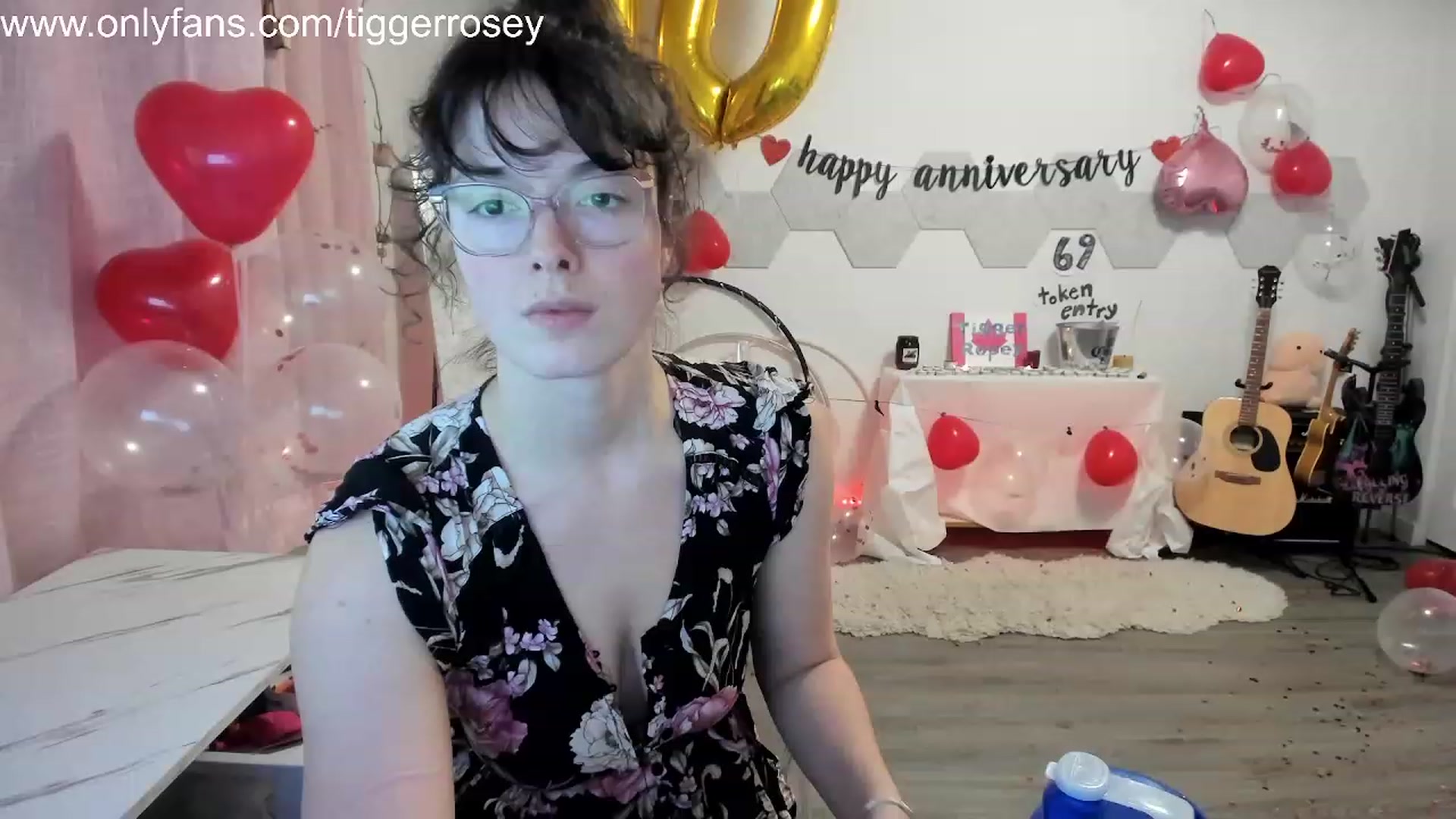 Gallery image thumbnail from TiggerRosey's myfreecams stream on, 11/06/2023, 01:19 image 16 of 20