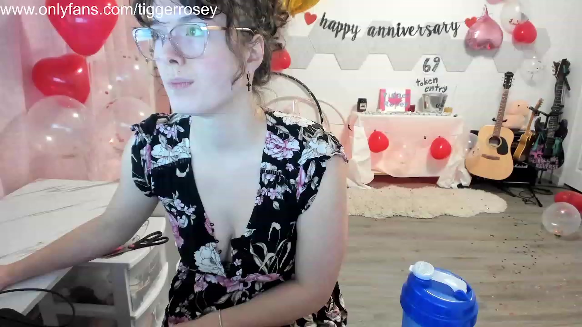 Gallery image thumbnail from TiggerRosey's myfreecams stream on, 11/06/2023, 01:19 image 8 of 20