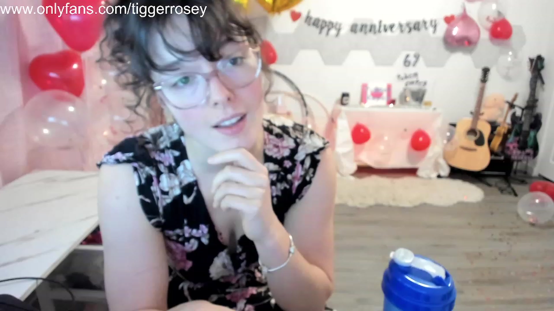 Gallery image thumbnail from TiggerRosey's myfreecams stream on, 11/06/2023, 01:19 image 14 of 20