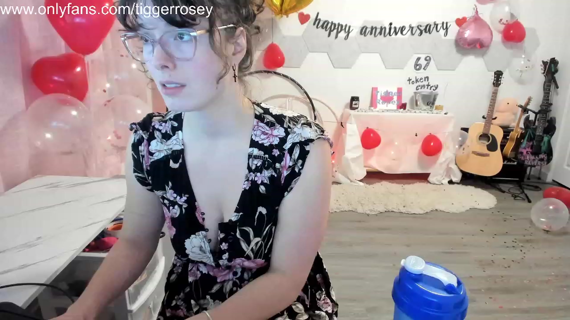 Gallery image thumbnail from TiggerRosey's myfreecams stream on, 11/06/2023, 01:19 image 9 of 20