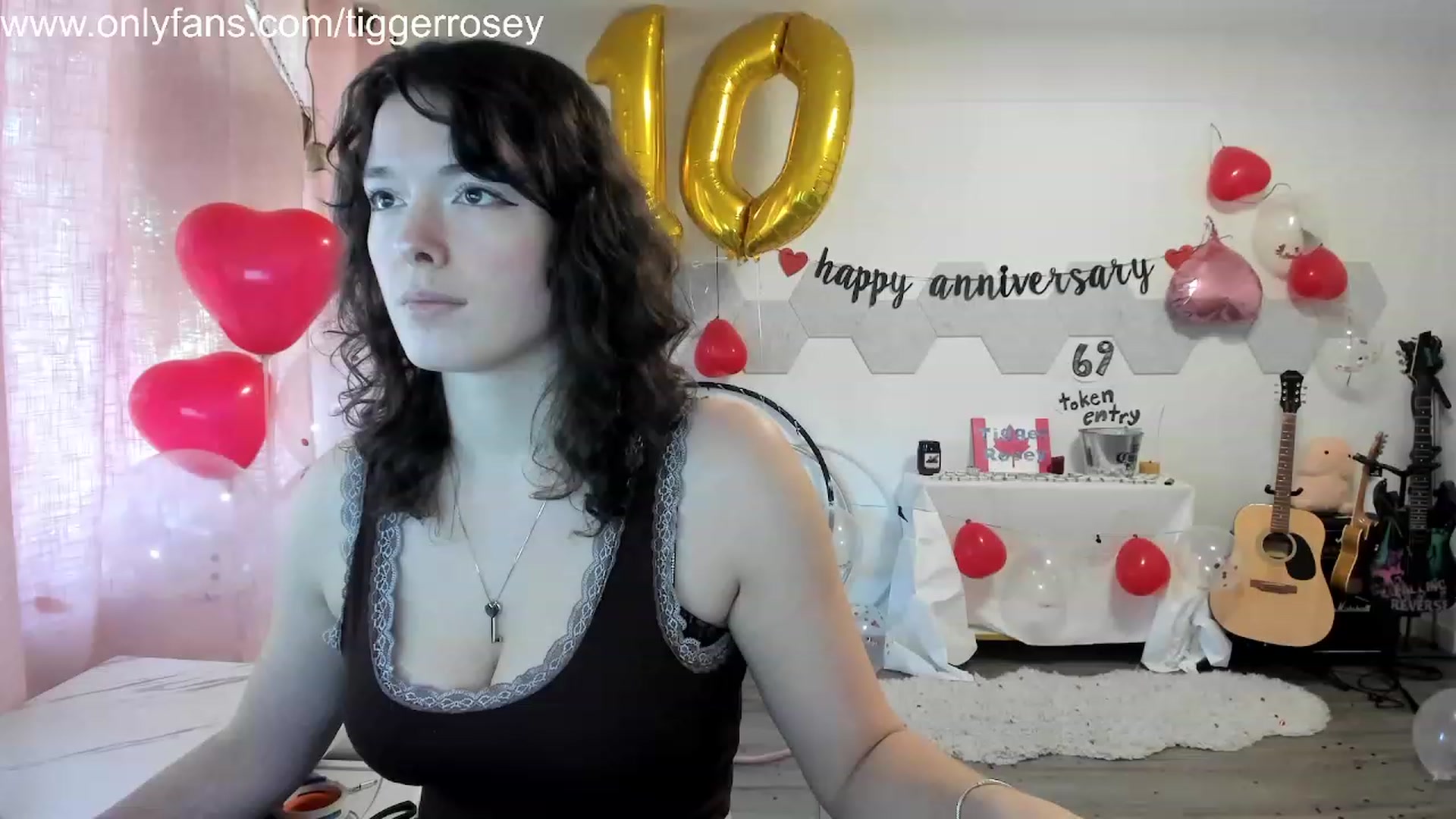 Gallery image thumbnail from TiggerRosey's myfreecams stream on, 11/07/2023, 22:32 image 2 of 20