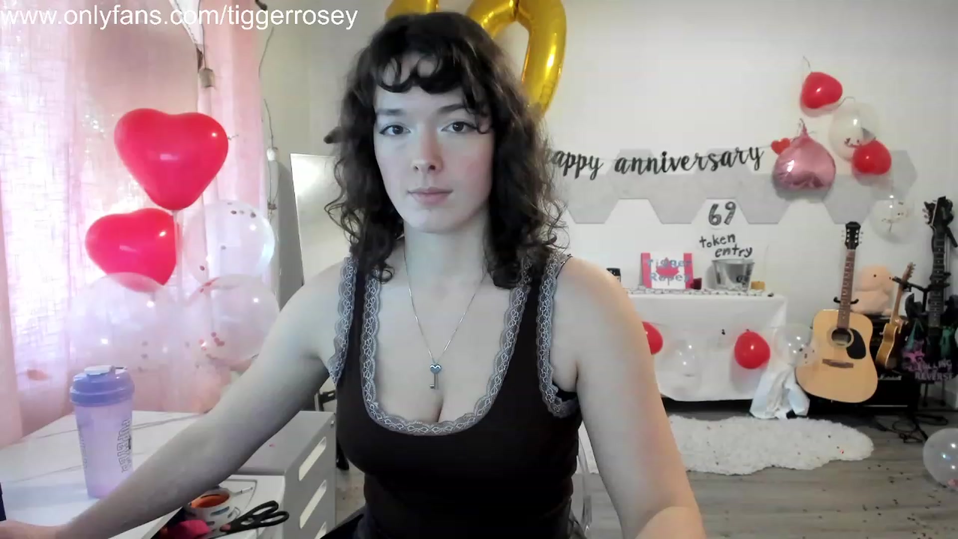 Gallery image thumbnail from TiggerRosey's myfreecams stream on, 11/07/2023, 22:32 image 19 of 20