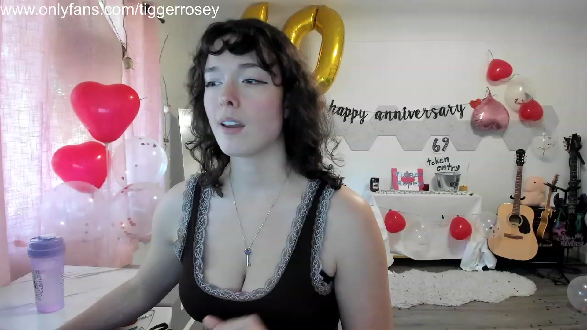 Gallery image thumbnail from TiggerRosey's myfreecams stream on, 11/07/2023, 22:32 image 17 of 20