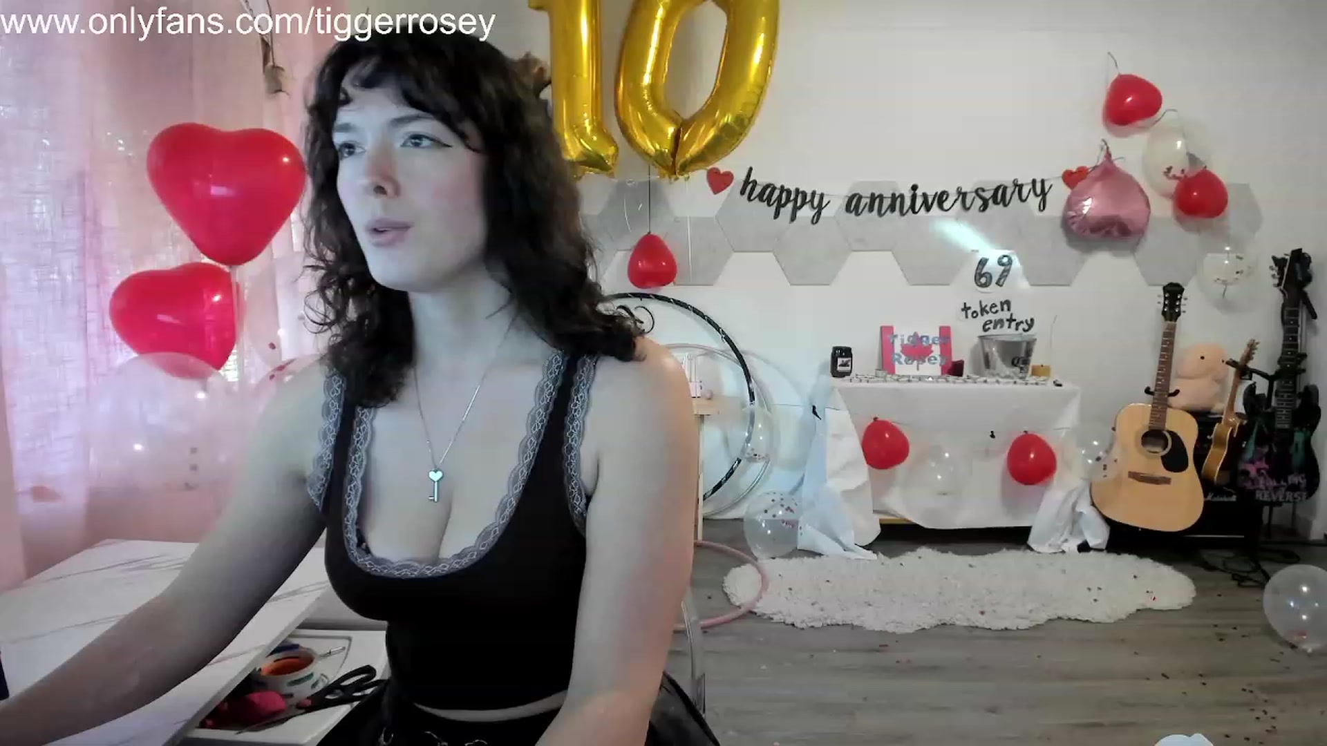 Gallery image thumbnail from TiggerRosey's myfreecams stream on, 11/08/2023, 24:03 image 16 of 20