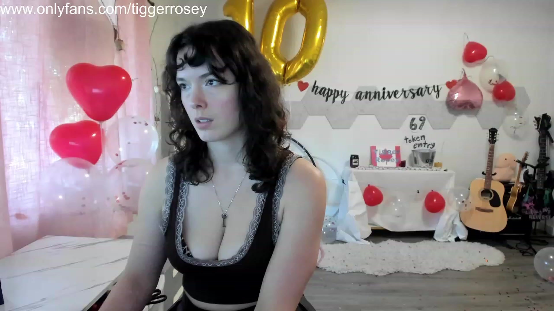 Gallery image thumbnail from TiggerRosey's myfreecams stream on, 11/08/2023, 24:03 image 2 of 20