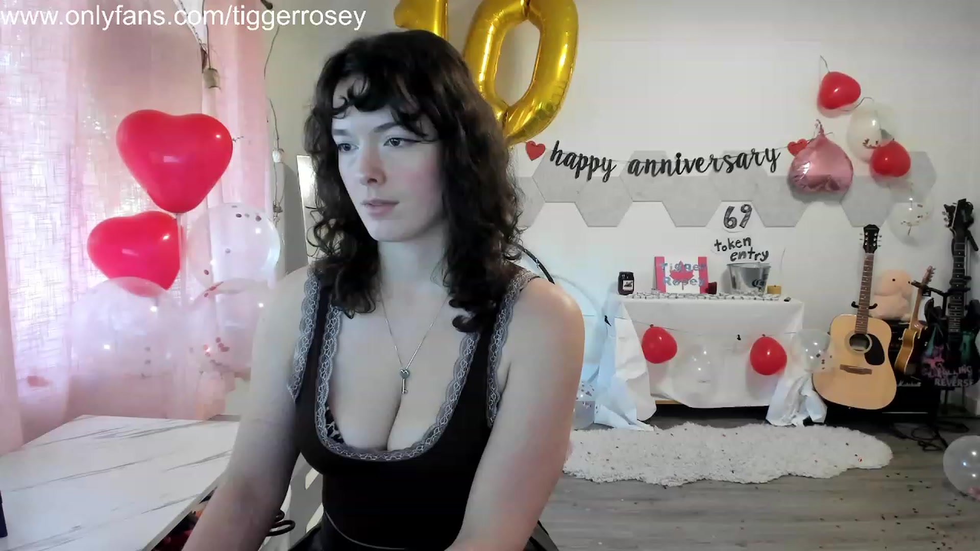 Gallery image thumbnail from TiggerRosey's myfreecams stream on, 11/08/2023, 24:03 image 1 of 20