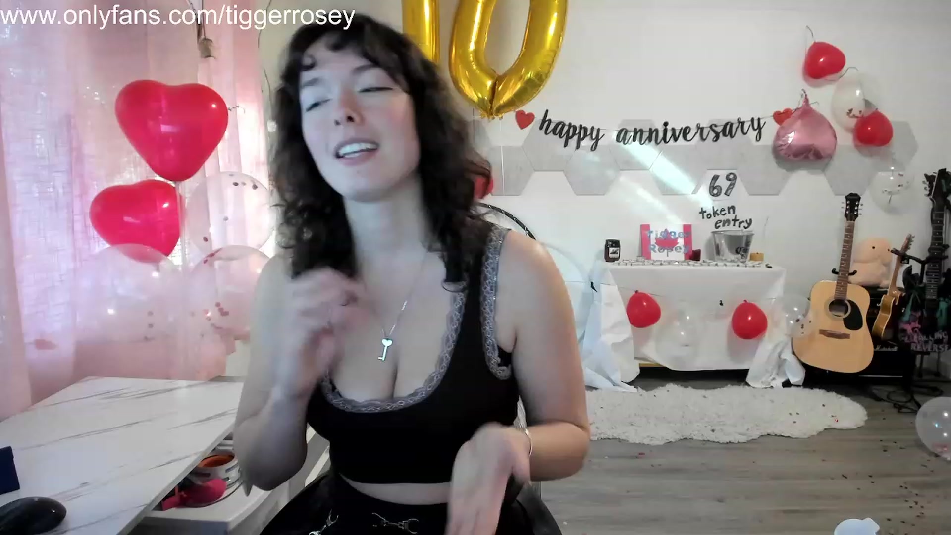 Gallery image thumbnail from TiggerRosey's myfreecams stream on, 11/08/2023, 24:03 image 18 of 20
