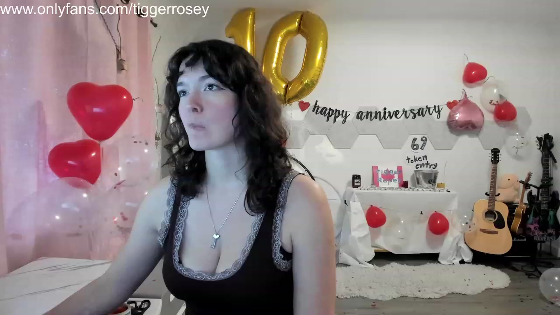 Gallery image thumbnail from TiggerRosey's myfreecams stream on, 11/08/2023, 24:47 image 9 of 20