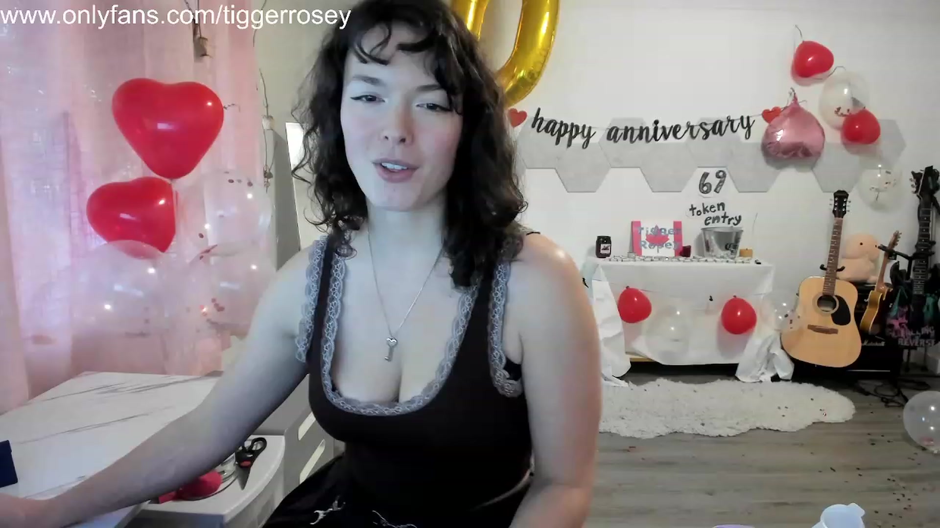 Gallery image thumbnail from TiggerRosey's myfreecams stream on, 11/08/2023, 24:47 image 3 of 20