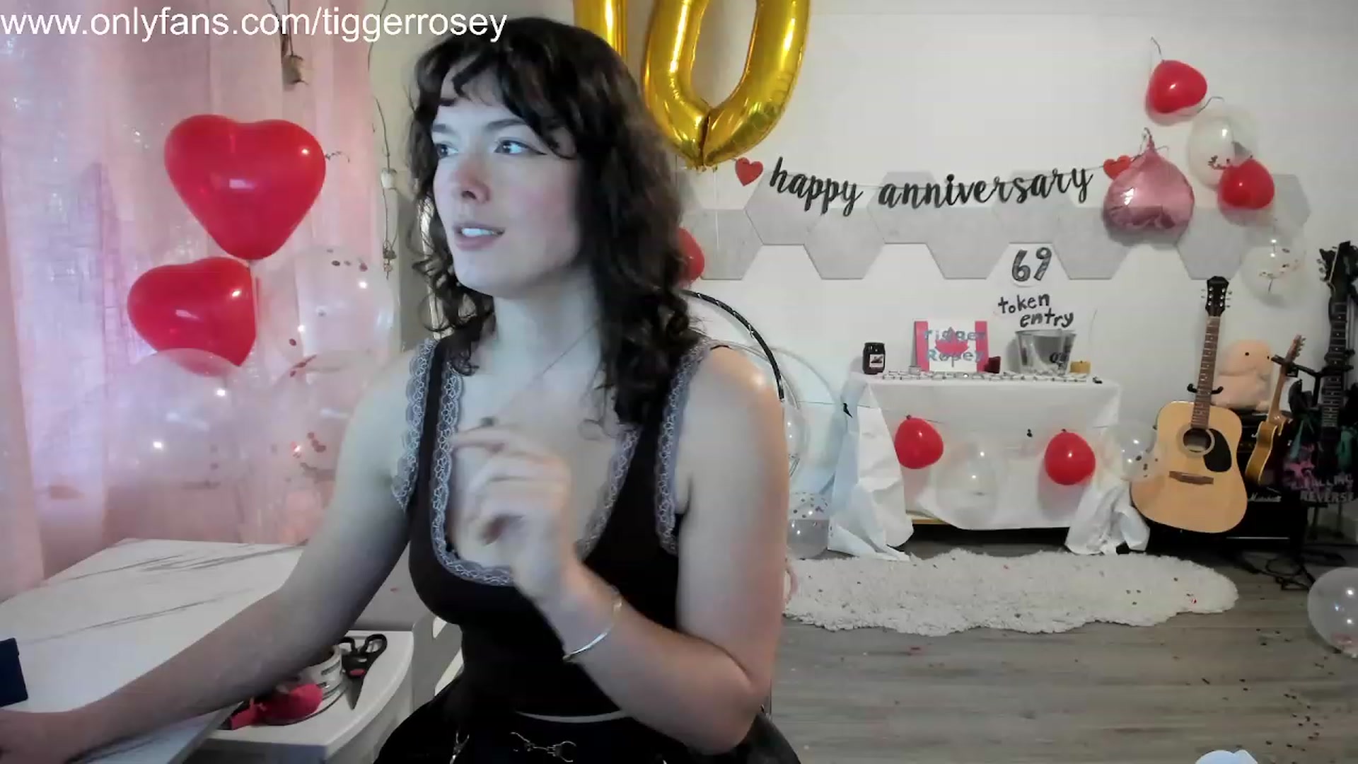 Gallery image thumbnail from TiggerRosey's myfreecams stream on, 11/08/2023, 24:47 image 1 of 20