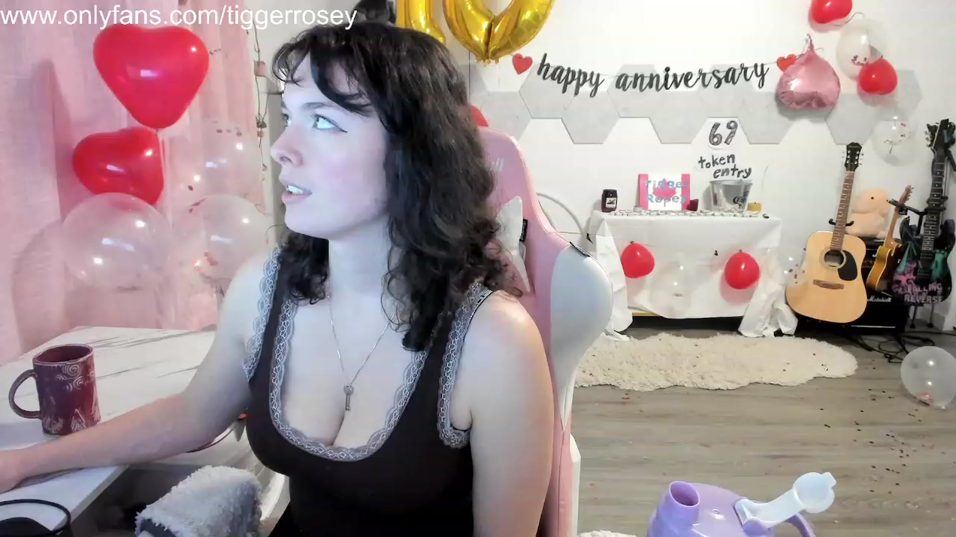 Gallery image thumbnail from TiggerRosey's myfreecams stream on, 11/08/2023, 04:05 image 8 of 20