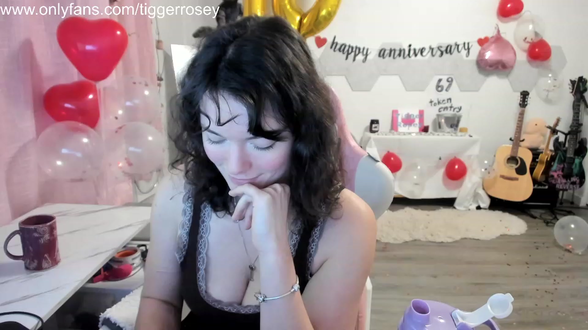 Gallery image thumbnail from TiggerRosey's myfreecams stream on, 11/08/2023, 04:05 image 12 of 20