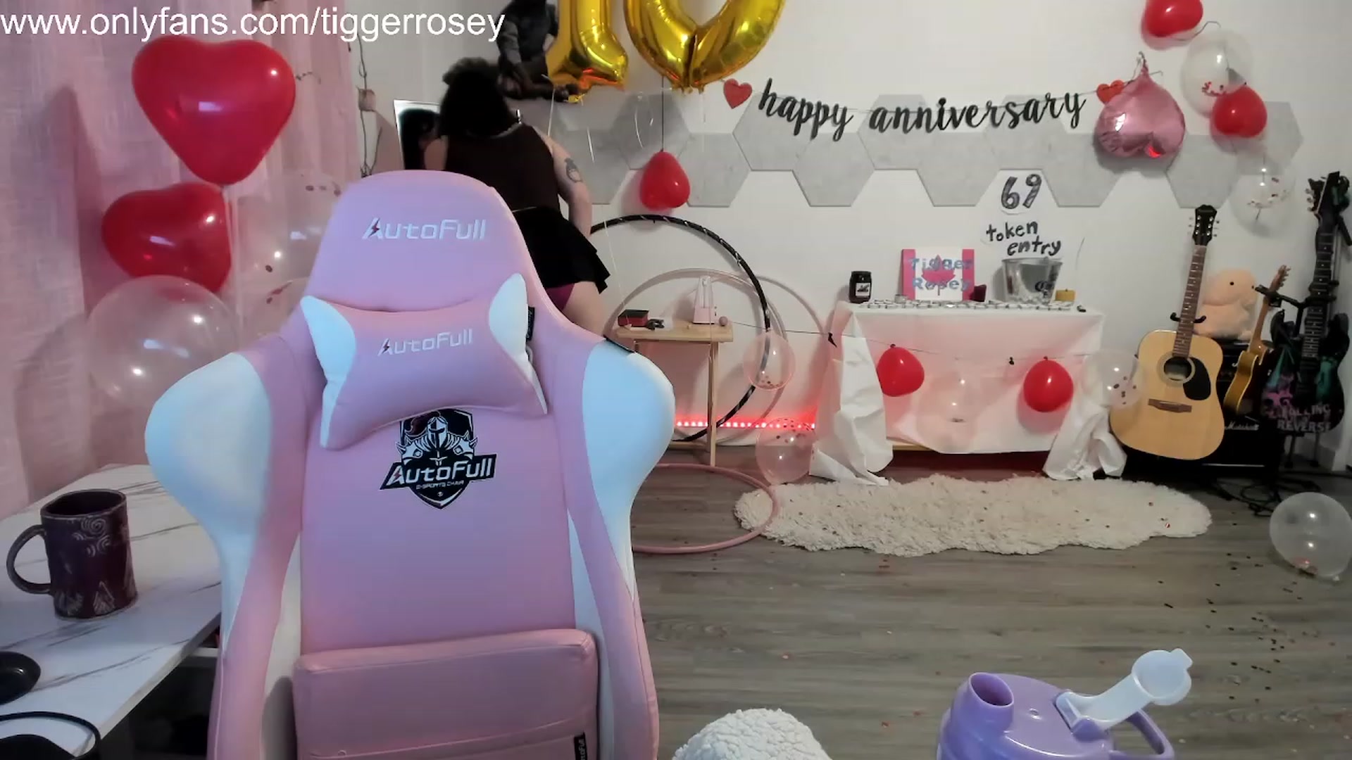 Gallery image thumbnail from TiggerRosey's myfreecams stream on, 11/08/2023, 04:05 image 17 of 20
