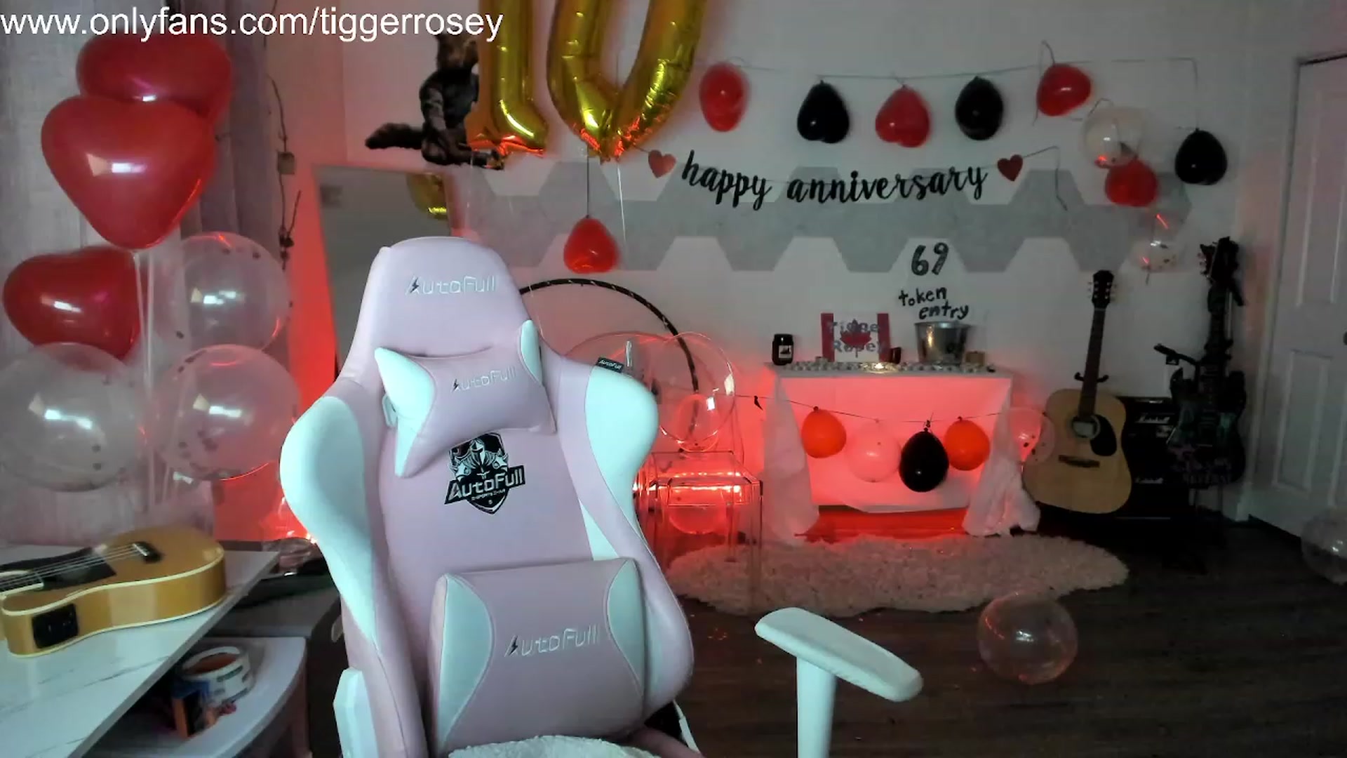 Gallery image thumbnail from TiggerRosey's myfreecams stream on, 11/10/2023, 08:14 image 10 of 20