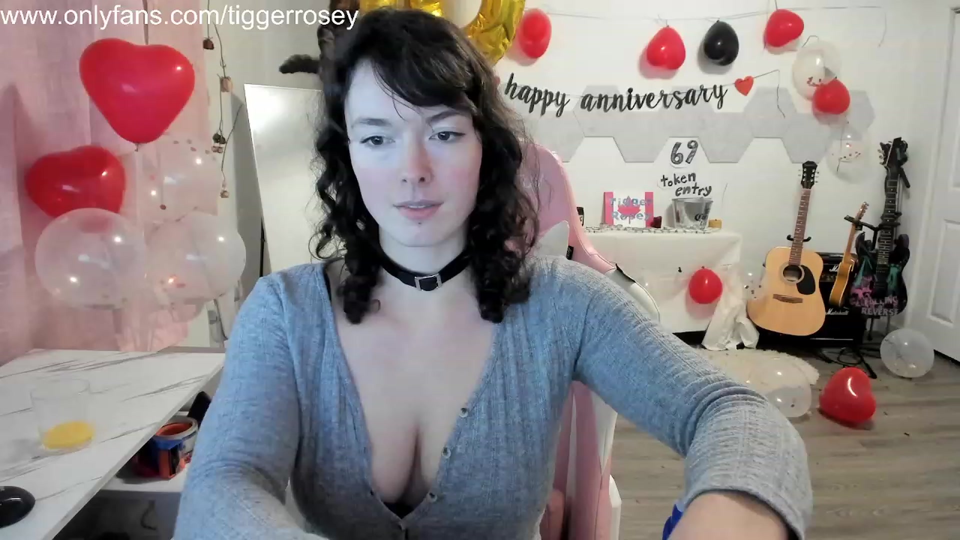 Gallery image thumbnail from TiggerRosey's myfreecams stream on, 11/14/2023, 01:53 image 17 of 20