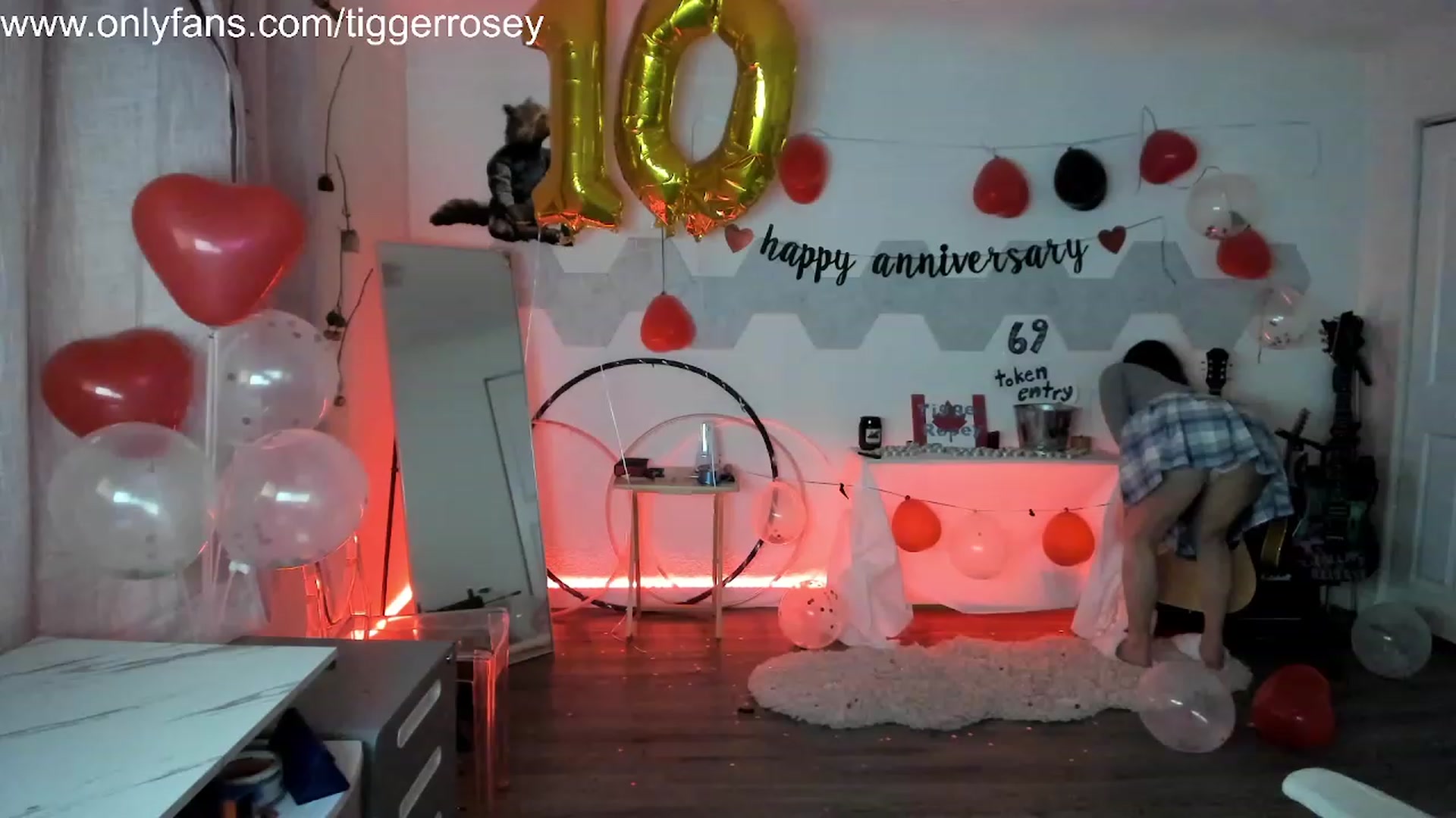 Gallery image thumbnail from TiggerRosey's myfreecams stream on, 11/14/2023, 03:01 image 6 of 20
