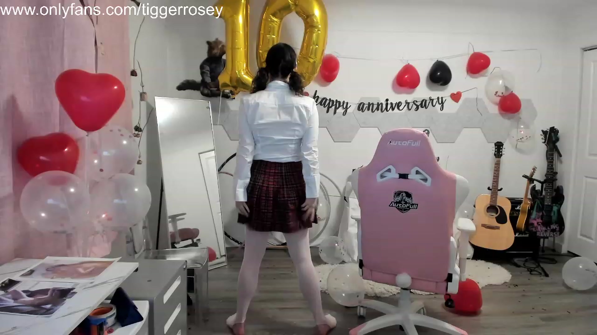 Gallery image thumbnail from TiggerRosey's myfreecams stream on, 11/15/2023, 04:13 image 8 of 20