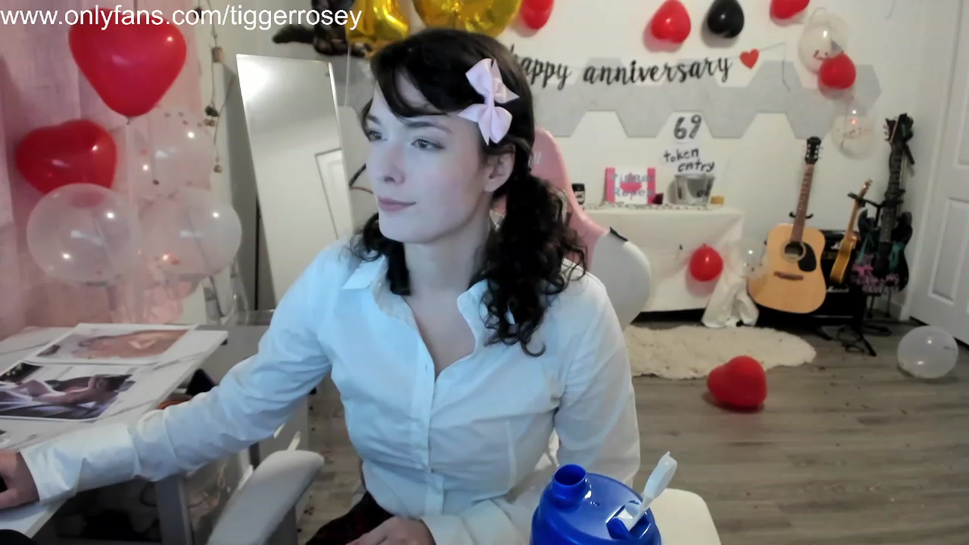 Gallery image thumbnail from TiggerRosey's myfreecams stream on, 11/15/2023, 04:13 image 1 of 20