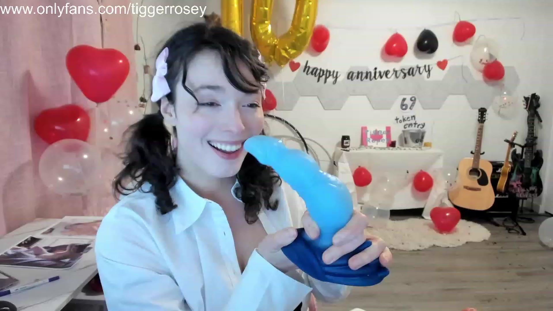Gallery image thumbnail from TiggerRosey's myfreecams stream on, 11/15/2023, 04:13 image 12 of 20