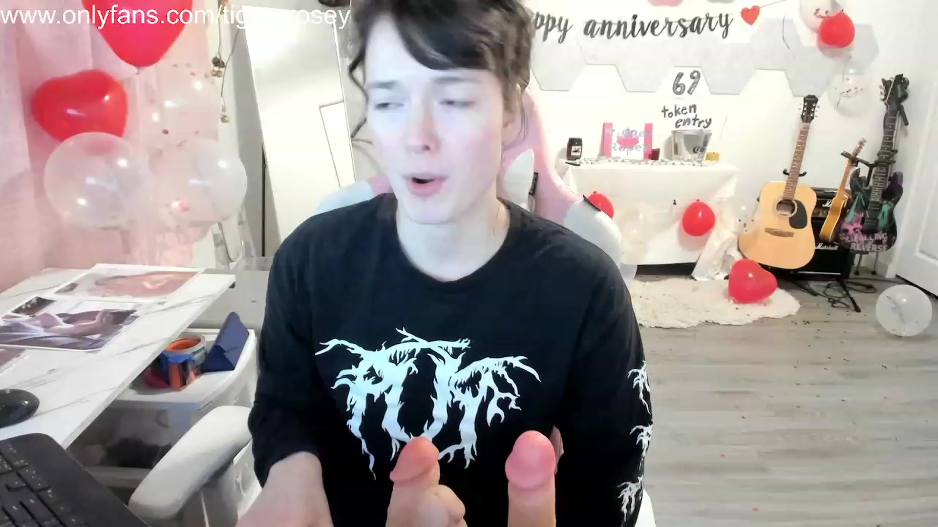 Gallery image thumbnail from TiggerRosey's myfreecams stream on, 11/16/2023, 02:40 image 18 of 20