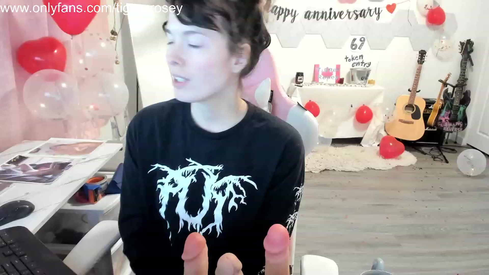 Gallery image thumbnail from TiggerRosey's myfreecams stream on, 11/16/2023, 02:40 image 13 of 20