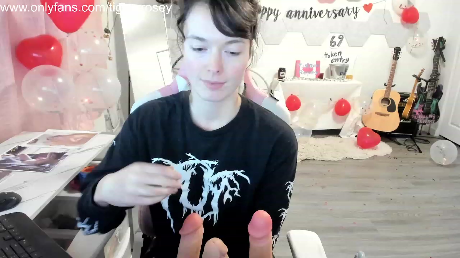 Gallery image thumbnail from TiggerRosey's myfreecams stream on, 11/16/2023, 02:40 image 14 of 20