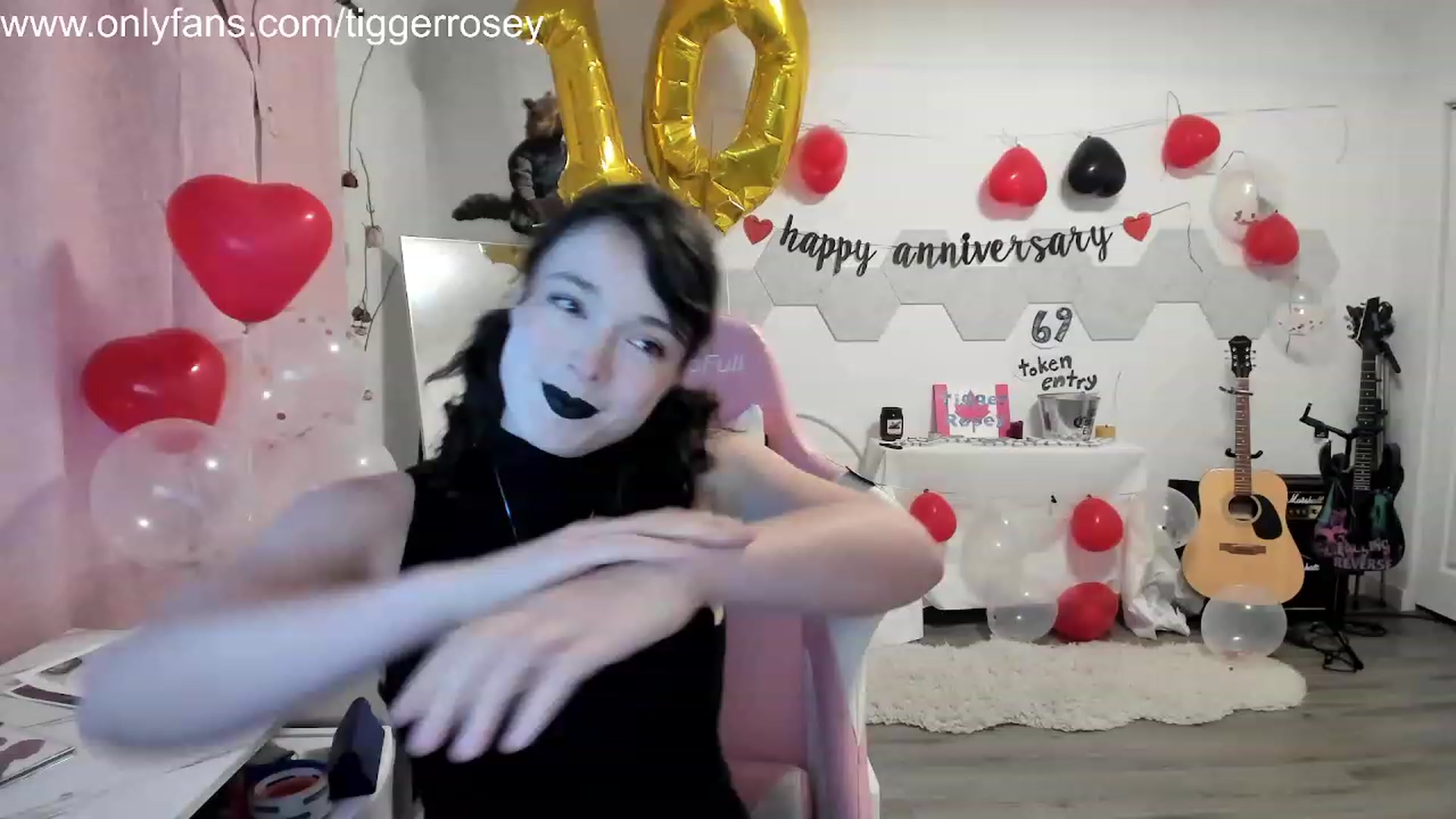 Gallery image thumbnail from TiggerRosey's myfreecams stream on, 11/17/2023, 01:06 image 10 of 20