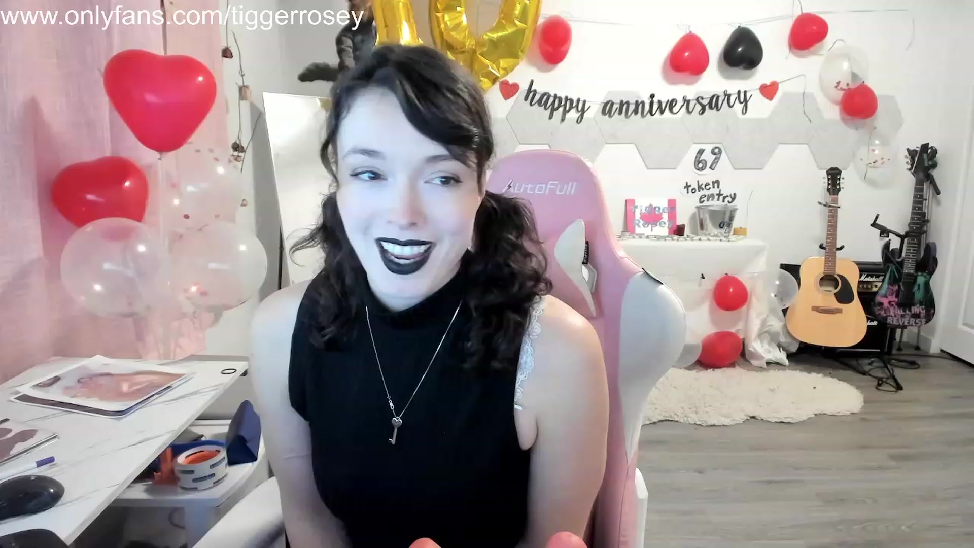 Gallery image thumbnail from TiggerRosey's myfreecams stream on, 11/17/2023, 01:06 image 20 of 20
