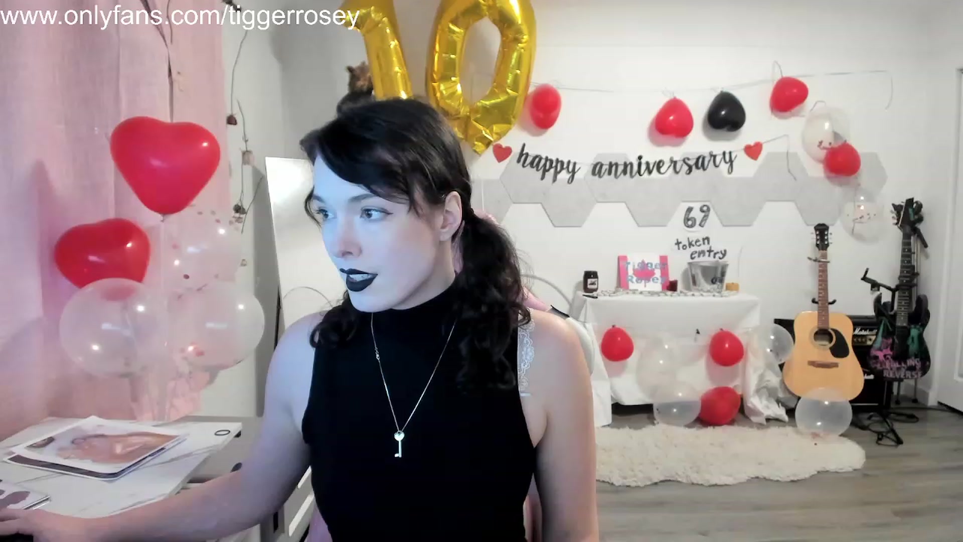 Gallery image thumbnail from TiggerRosey's myfreecams stream on, 11/17/2023, 01:06 image 8 of 20
