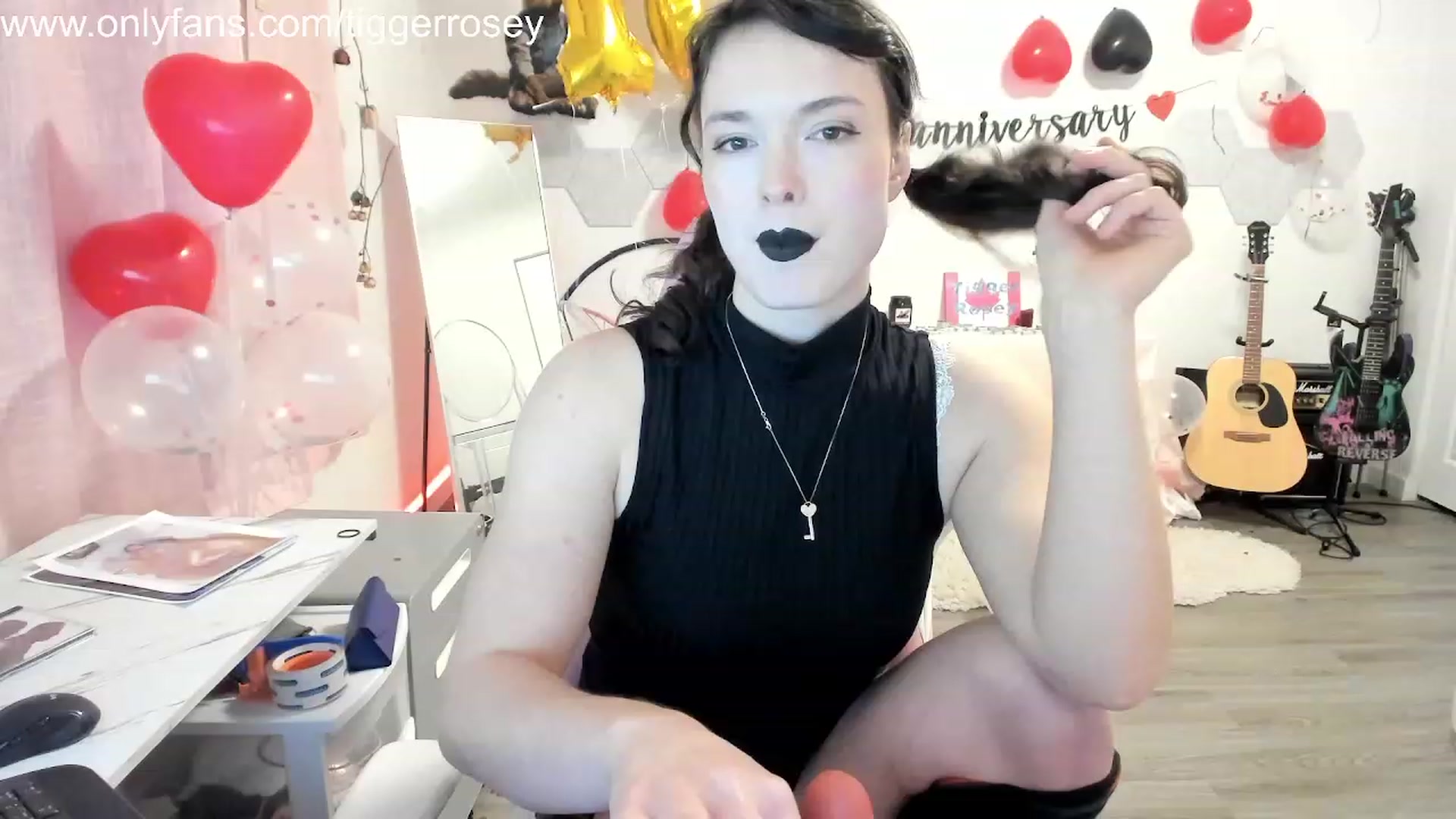 Gallery image thumbnail from TiggerRosey's myfreecams stream on, 11/17/2023, 02:07 image 16 of 20