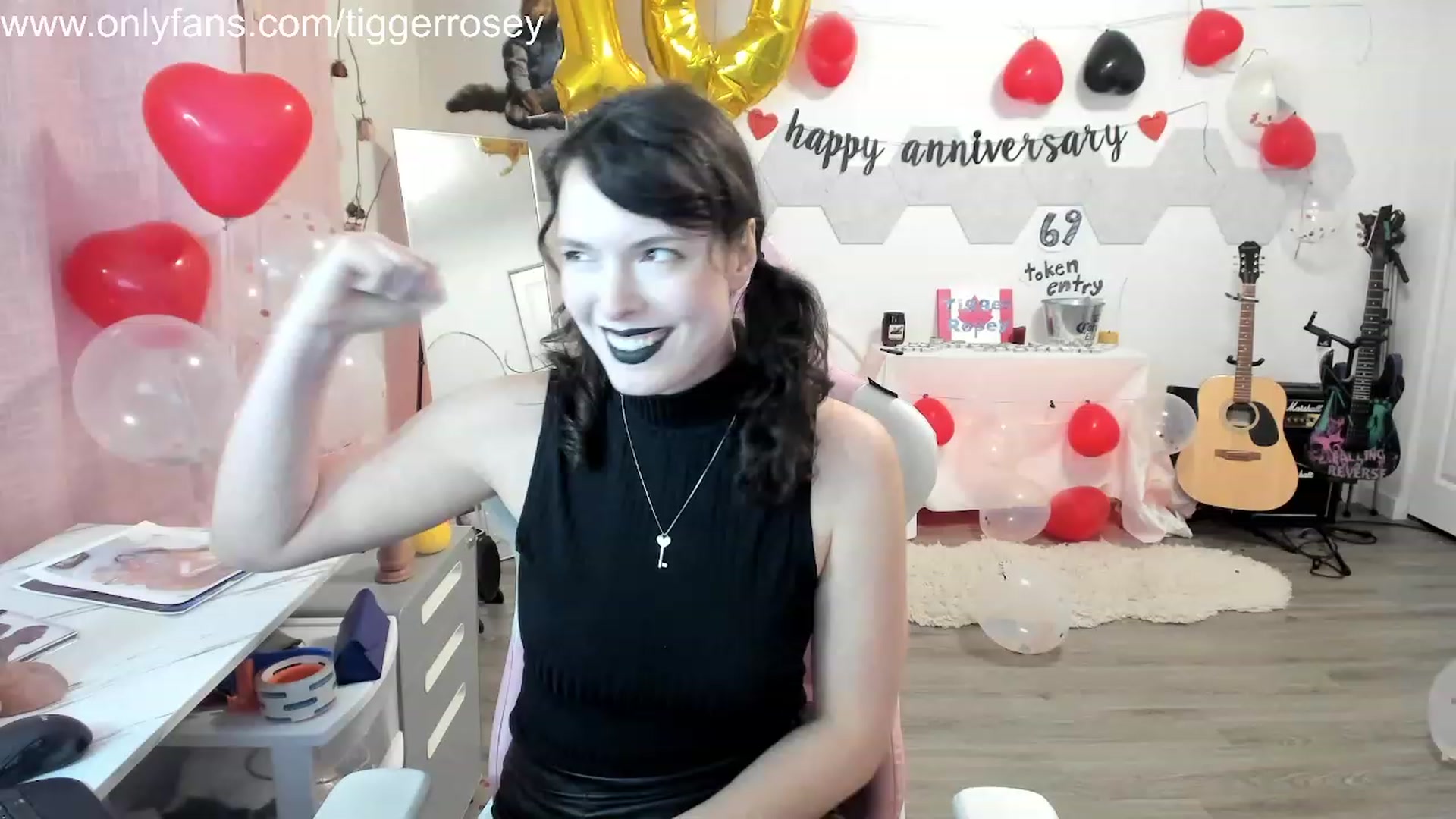 Gallery image thumbnail from TiggerRosey's myfreecams stream on, 11/17/2023, 03:59 image 4 of 20