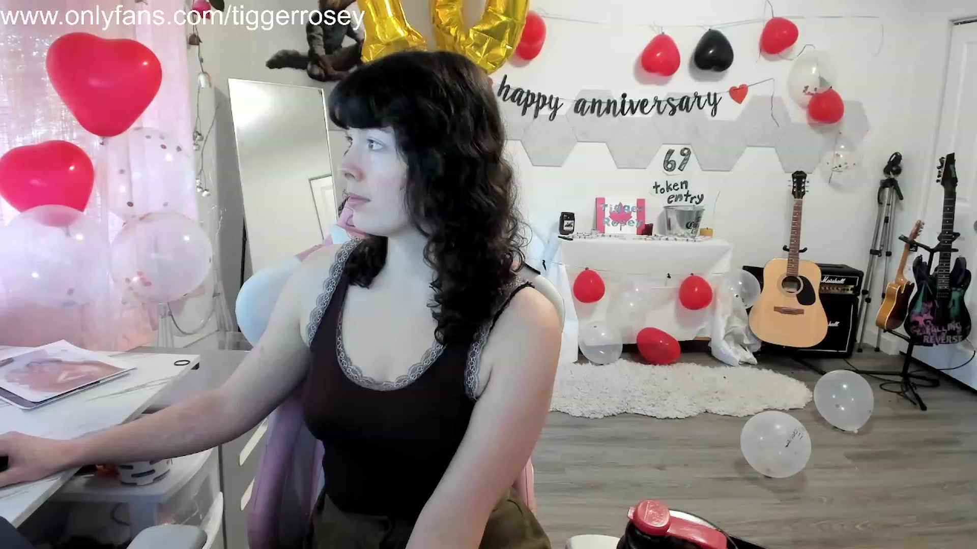 Gallery image thumbnail from TiggerRosey's myfreecams stream on, 11/20/2023, 21:44 image 10 of 20