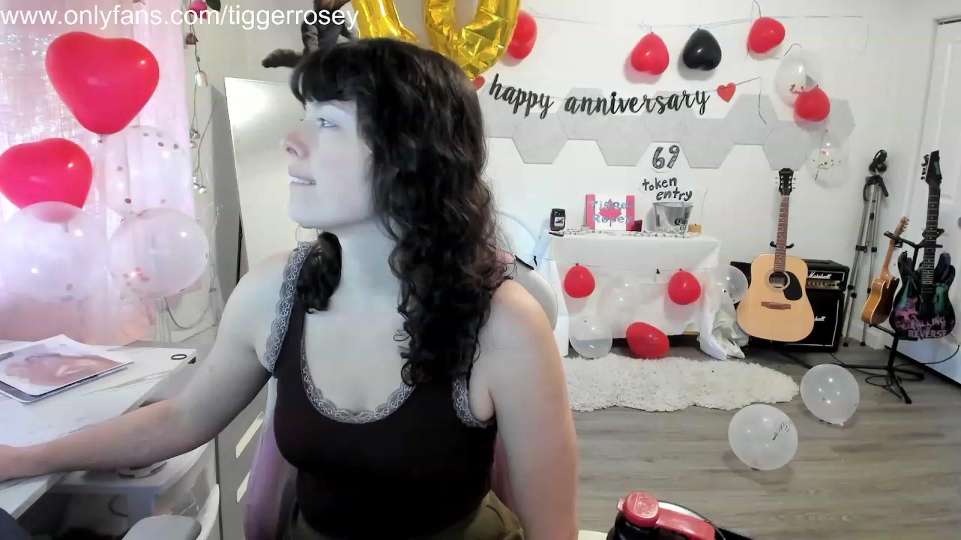 Gallery image thumbnail from TiggerRosey's myfreecams stream on, 11/20/2023, 21:44 image 8 of 20