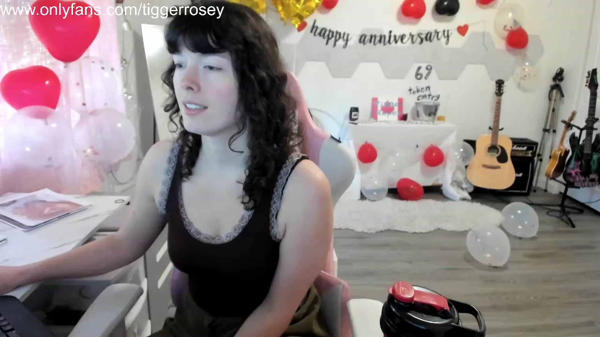 Gallery image thumbnail from TiggerRosey's myfreecams stream on, 11/20/2023, 21:44 image 18 of 20