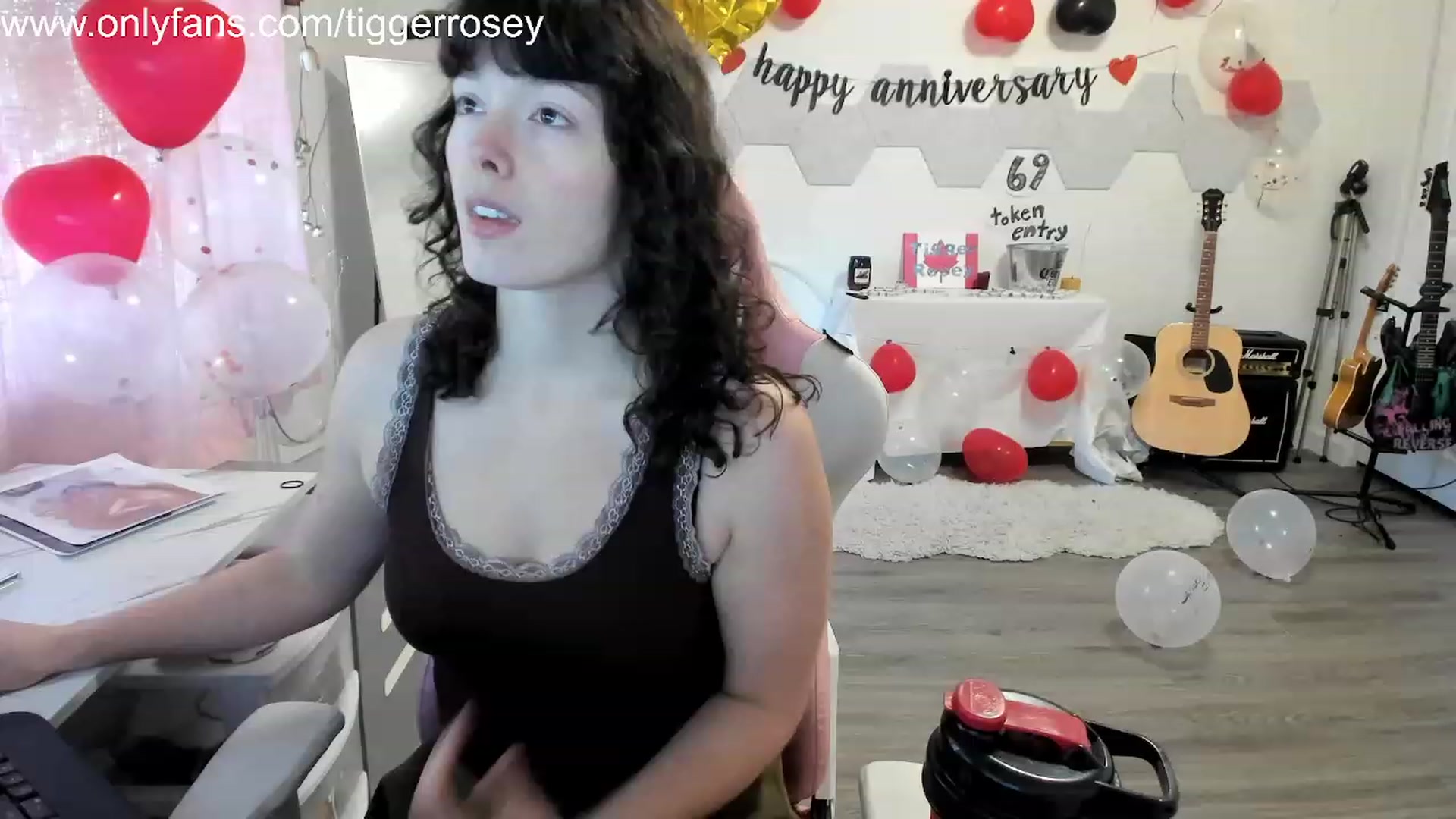 Gallery image thumbnail from TiggerRosey's myfreecams stream on, 11/20/2023, 21:44 image 14 of 20