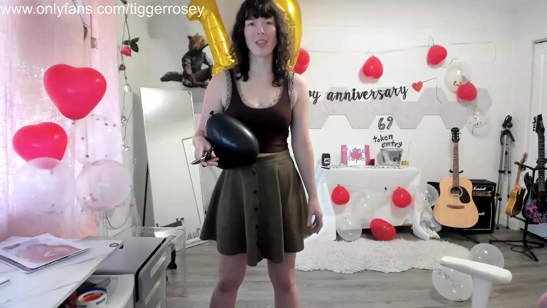 Gallery image thumbnail from TiggerRosey's myfreecams stream on, 11/20/2023, 22:29 image 3 of 20