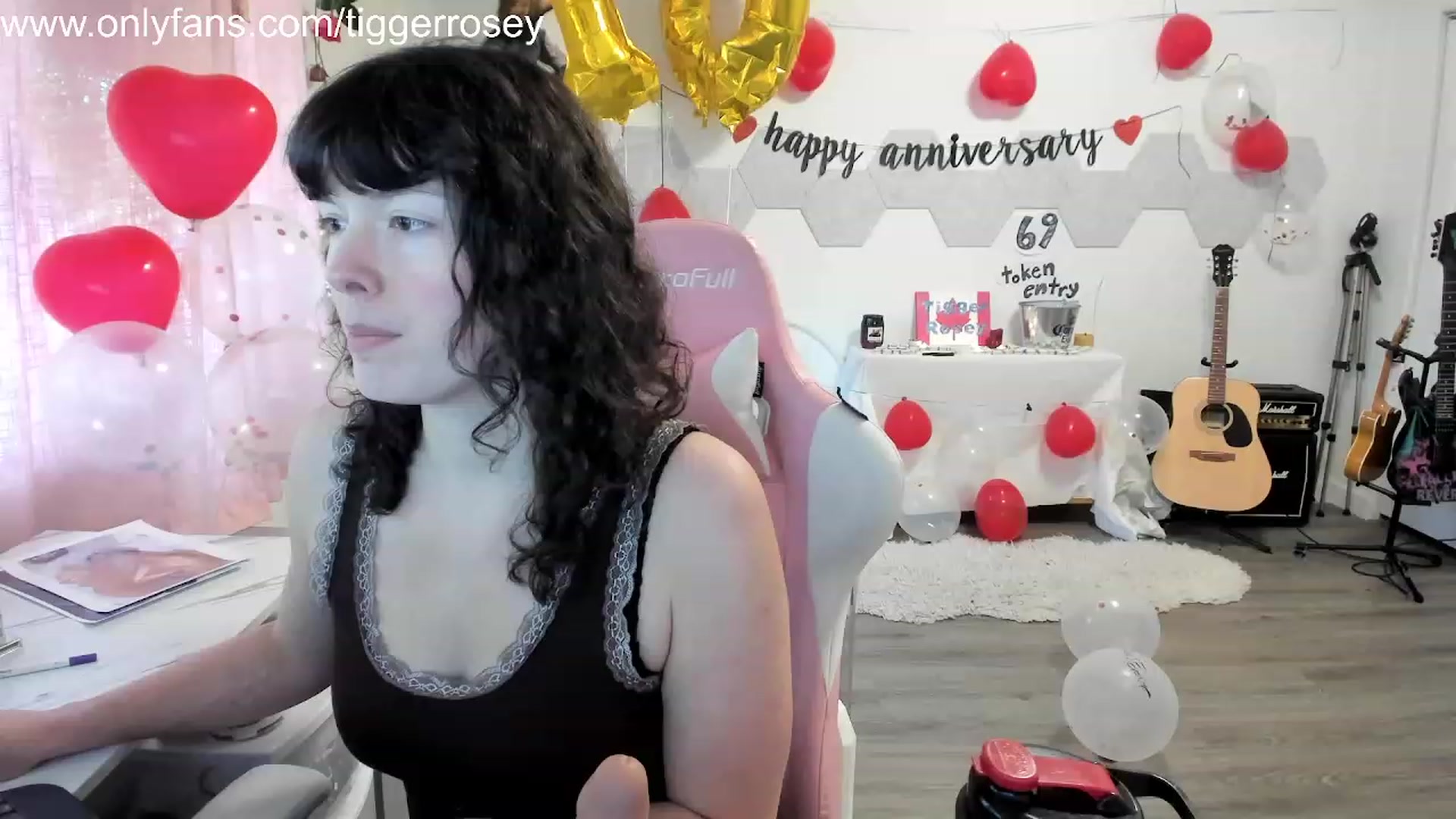 Gallery image thumbnail from TiggerRosey's myfreecams stream on, 11/20/2023, 22:29 image 15 of 20