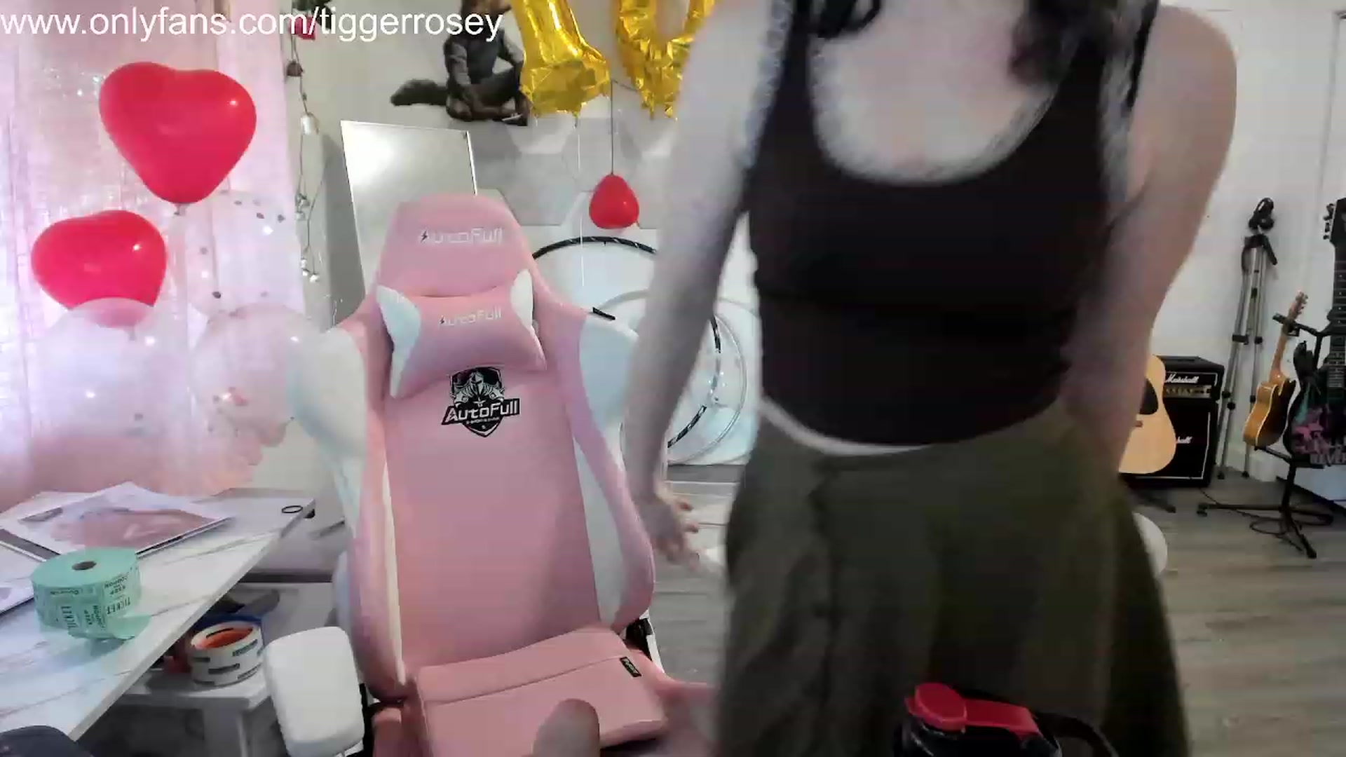 Gallery image thumbnail from TiggerRosey's myfreecams stream on, 11/20/2023, 22:29 image 9 of 20