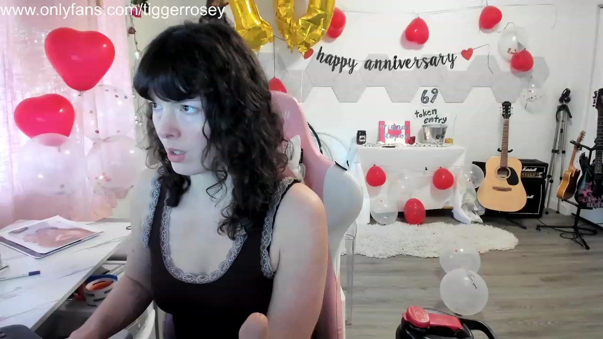 Gallery image thumbnail from TiggerRosey's myfreecams stream on, 11/20/2023, 22:29 image 16 of 20