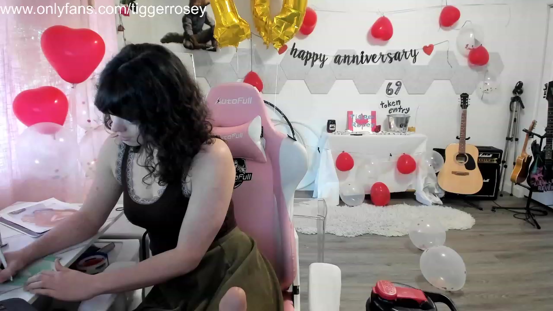 Gallery image thumbnail from TiggerRosey's myfreecams stream on, 11/20/2023, 22:29 image 10 of 20