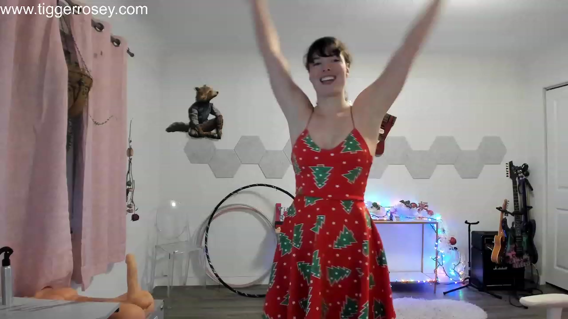 Gallery image thumbnail from TiggerRosey's myfreecams stream on, 12/13/2023, 24:47 image 10 of 20