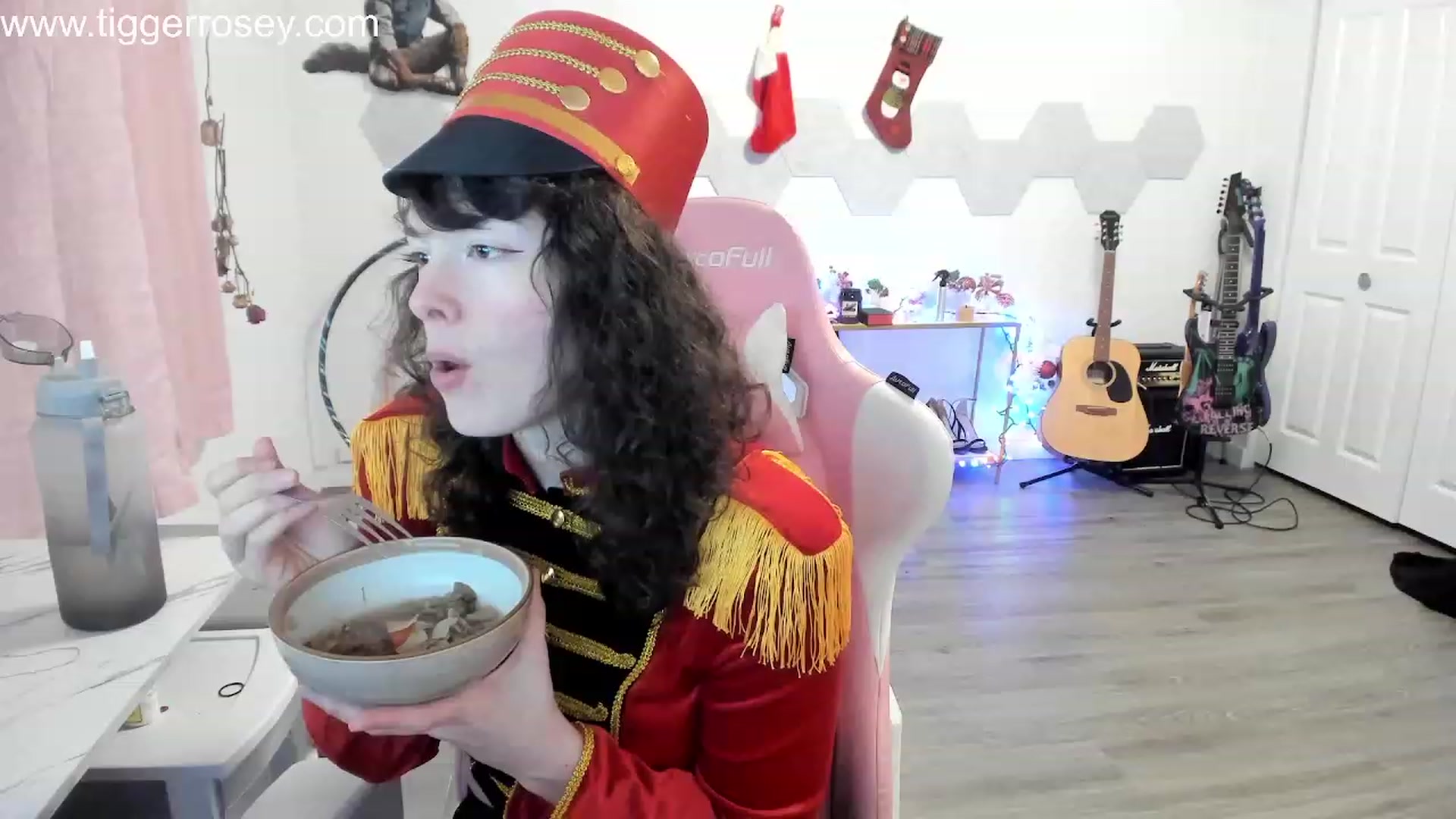 Gallery image thumbnail from TiggerRosey's myfreecams stream on, 12/20/2023, 01:23 image 17 of 20