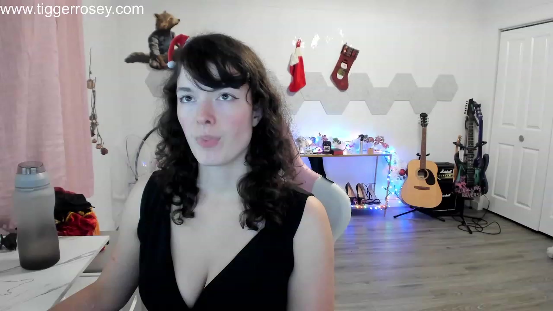 Gallery image thumbnail from TiggerRosey's myfreecams stream on, 12/20/2023, 06:04 image 4 of 20