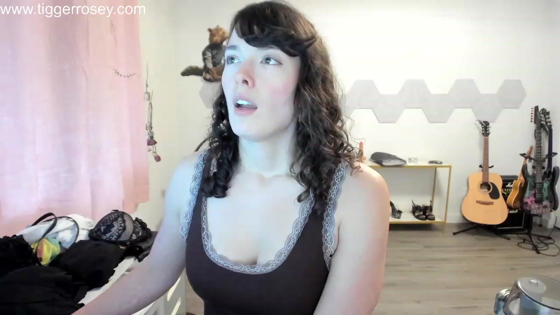 Gallery image thumbnail from TiggerRosey's myfreecams stream on, 01/07/2024, 01:58 image 5 of 20
