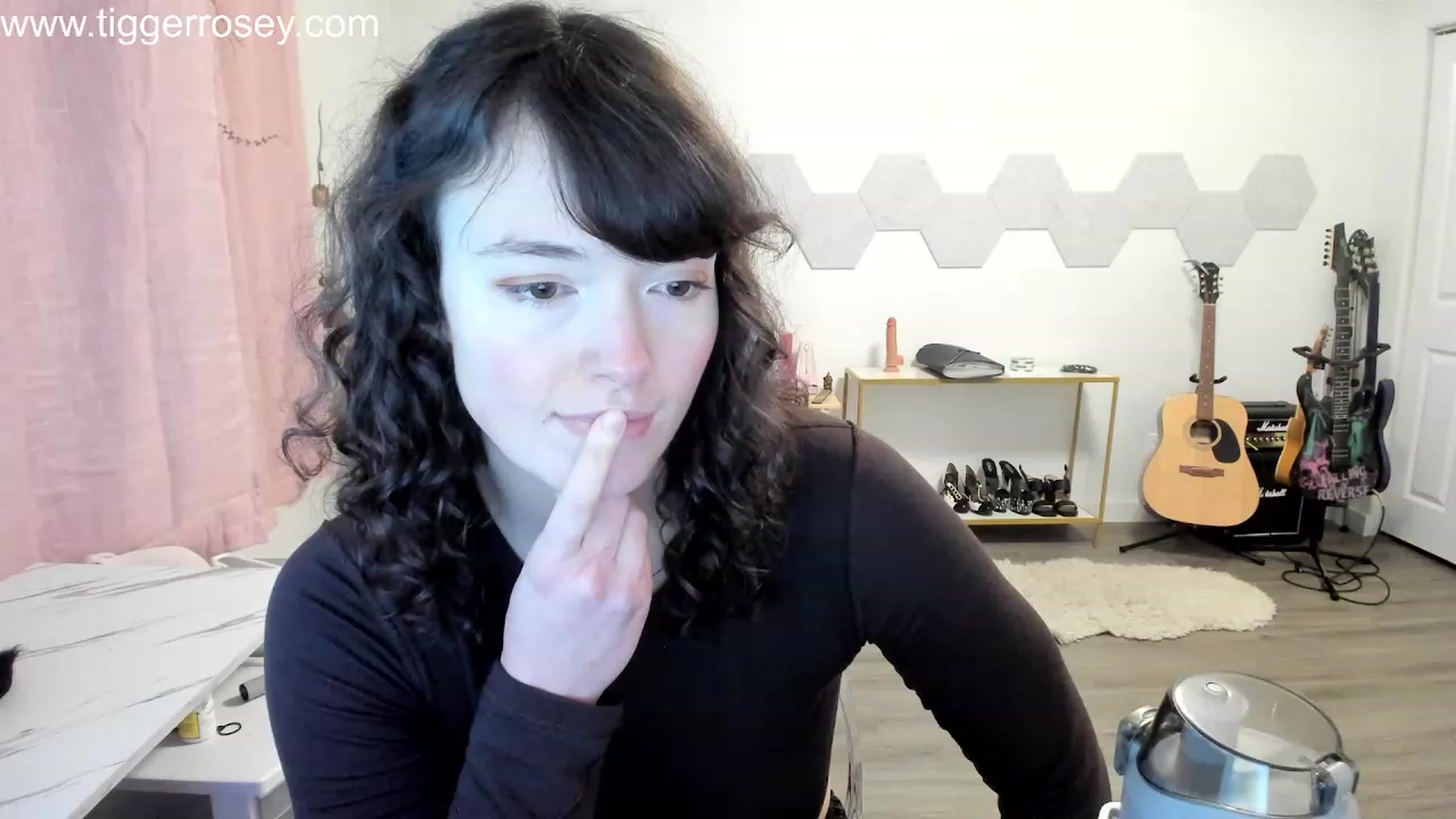 Gallery image thumbnail from TiggerRosey's myfreecams stream on, 01/08/2024, 03:27 image 11 of 20